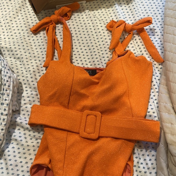 NWT - Beach Riot Sydney Belted One Piece Swimsuit - L - Picture 9 of 9